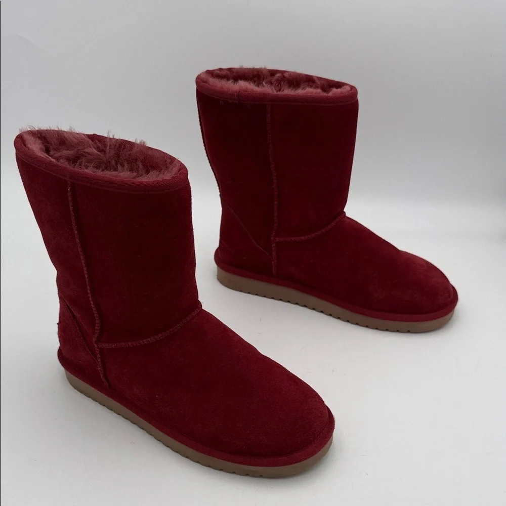 Koolaburra Ugg Women Burgundy Suede Winter Boots 8 slip on faux fur lined comfy